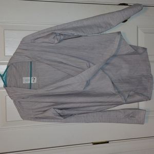 Zyia cross front yoga shrug